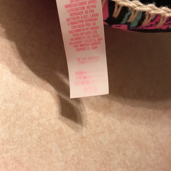 Victoria’s Secret 32B Bikini Bandeau Top - Picture 10 of 10